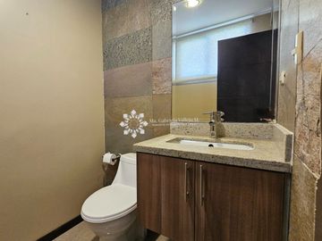 En venta Casa en Chaullabamba, de 4 dormitorios, Cuenca Ecuador