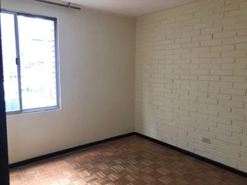 COMODO DEPARTAMENTO EN VENTA SECTOR COMERCIAL
