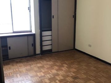 COMODO DEPARTAMENTO EN VENTA SECTOR COMERCIAL