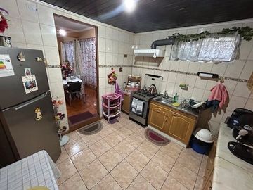 Se Vende Amplia Casa $140.000.000 en Pedro Aguirre Cerda