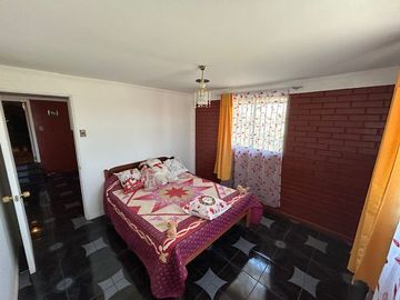 Se Vende Amplia Casa $140.000.000 en Pedro Aguirre Cerda