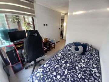 VENDO EXCELENTE DEPARTAMENTO ESTILO MARIPOSA EN BARRIO ALAMEDA DE TALCA
