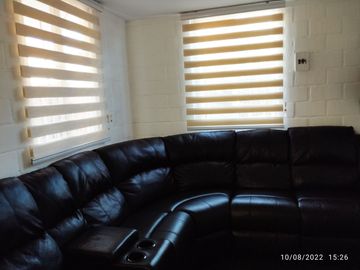 SE VENDE CASA 3 DORMITORIOS, VILLA REY DEL SOL, MAIPÚ.