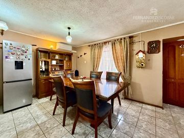 SAN FELIPE - VENDE CASA 5D 2B 4E - CONDELL