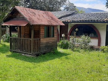 ARMENIA, vendo propiedad independiente de 1015m2 de terreno y 250m2 de construcción