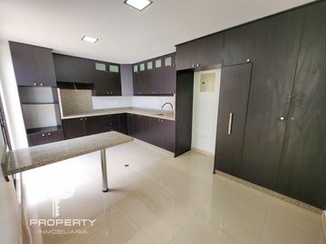 NO EN CONJUNTO Casa CRÉDITO VIP 3 dormitorios Valle de los Chillos Inchalillo INDEPENDIENTE