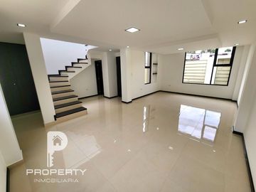 NO EN CONJUNTO Casa CRÉDITO VIP 3 dormitorios Valle de los Chillos Inchalillo INDEPENDIENTE