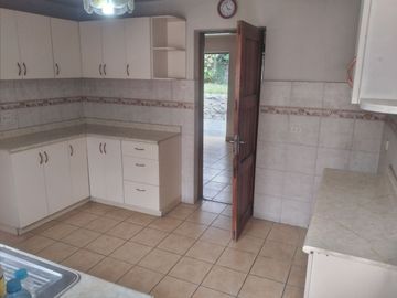 DEPARTAMENTO O  COMPRARTE CASA ÁREA GRANDE(267M2)+ COMPRAR 2 AUTOS