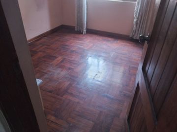 DEPARTAMENTO O  COMPRARTE CASA ÁREA GRANDE(267M2)+ COMPRAR 2 AUTOS