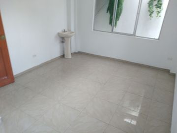 ALQUILO OFICINA CONSULTORIO HOSPITAL PISO TRES, DENTAL, PSICOLOGOS, ADMINISTRADOR