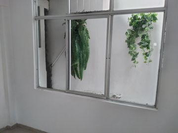 ALQUILO OFICINA CONSULTORIO HOSPITAL PISO TRES, DENTAL, PSICOLOGOS, ADMINISTRADOR