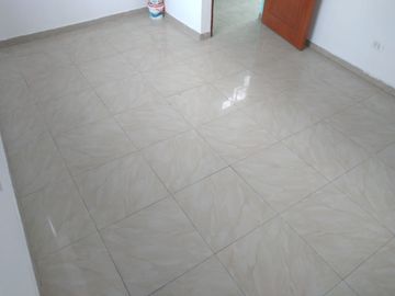 ALQUILO OFICINA CONSULTORIO HOSPITAL PISO TRES, DENTAL, PSICOLOGOS, ADMINISTRADOR