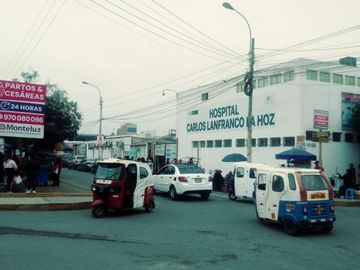 ALQUILO OFICINA CONSULTORIO HOSPITAL PISO TRES, DENTAL, PSICOLOGOS, ADMINISTRADOR