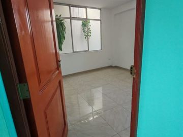 ALQUILO OFICINA CONSULTORIO HOSPITAL PISO TRES, DENTAL, PSICOLOGOS, ADMINISTRADOR