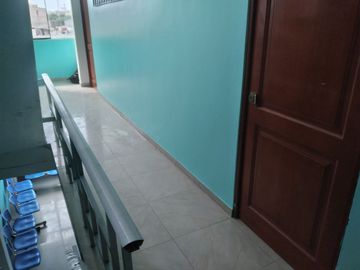 ALQUILO OFICINA CONTADOR ABOGADO PUBLICISTA IMPORTADOR  OFICINA ADMINISTRATIVA