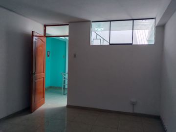 ALQUILO OFICINA CONTADOR ABOGADO PUBLICISTA IMPORTADOR  OFICINA ADMINISTRATIVA