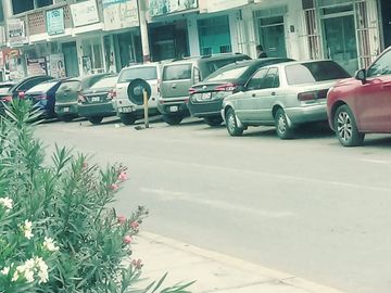 ALQUILO LINDA OFICINA CONSULTORIO FRENTE A HOSPITAL 22m2 PISO 3 PUENTE PIEDRA