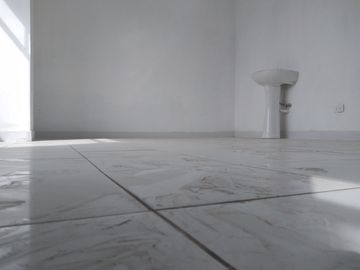ALQUILO LINDA OFICINA CONSULTORIO FRENTE A HOSPITAL 22m2 PISO 3 PUENTE PIEDRA