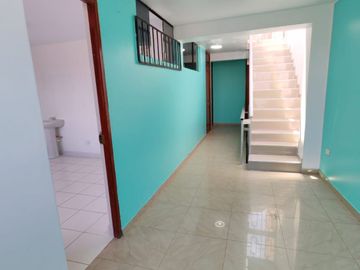 ALQUILO LINDA OFICINA CONSULTORIO FRENTE A HOSPITAL 22m2 PISO 3 PUENTE PIEDRA