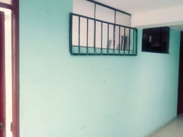ALQUILO LINDA OFICINA CONSULTORIO FRENTE A HOSPITAL 22m2 PISO 3 PUENTE PIEDRA