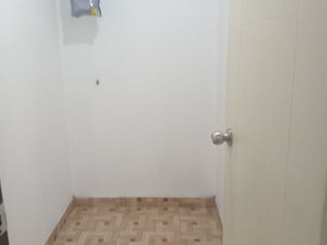 ALQUILO OFICINA CONSULTORIO 17M2 con BAÑO PPLAZA ARMAS Puente Piedra PISO2 Múdate, crece Ya!