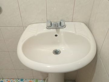 ALQUILO OFICINA CONSULTORIO 17M2 con BAÑO PPLAZA ARMAS Puente Piedra PISO2 Múdate, crece Ya!