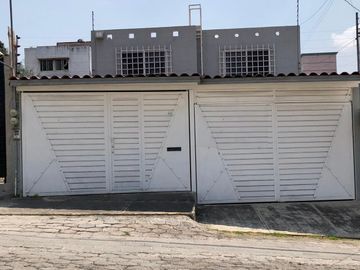 CASA en VENTA en LOMAS DEL MARMOL, muy cerca de IMSS La Margarita y CLUB BRITANIA La Calera, Puebla