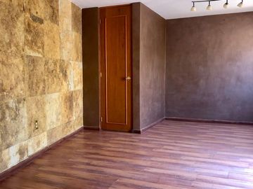 CASA en VENTA en LOMAS DEL MARMOL, muy cerca de IMSS La Margarita y CLUB BRITANIA La Calera, Puebla