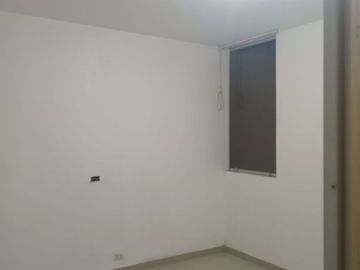 ALQUILO OFICINA 201 PLAZA DE ARMAS DE Puente Piedra 10m2 PISO2