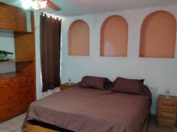VENTA DE CASA EN FRACC VILLAS DE LA HACIENDA, CELAYA, GUANAJUATO.