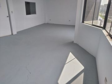 ALQUILO LOCAL MUY GRANDE 216M2 PISO 3 TRES, EN AV LOS ANGELES ATE EMPRESARIOS GAMARRA