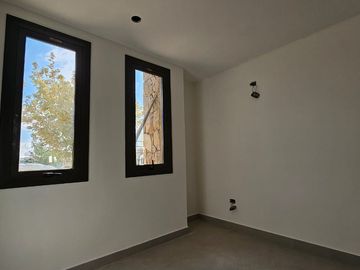 VÓRTICE INMOBILIARIA VENDE DÚPLEX EN BARRIO MILCAYAC I