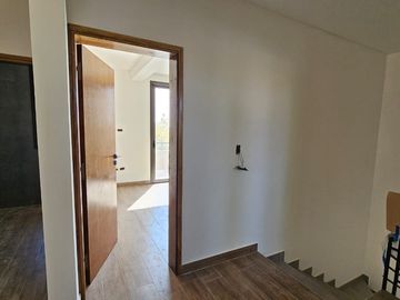 VÓRTICE INMOBILIARIA VENDE DÚPLEX EN BARRIO MILCAYAC I