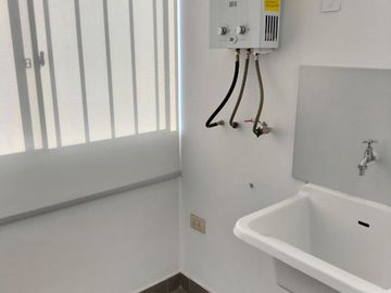 OFICINA A PUERTA CERRADA