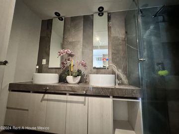 Cumbres del Lago departamento de 2 recamaras en VENTA QH835