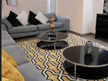 MODERNO DEPARTAMENTO 3 DORMITORIOS CON  JARDIN - PRIMER PISO- SURCO