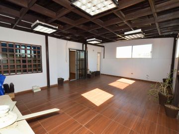 Casa con ampliaciones y terraza techada en venta en Banús Residencial, Hermosillo Norte
