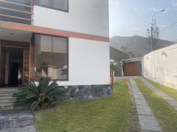 VENDO O ALQUILO HERMOSA CASA EN CONDOMINIO
