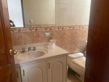 VENDO O ALQUILO HERMOSA CASA EN CONDOMINIO