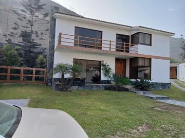 VENDO O ALQUILO HERMOSA CASA EN CONDOMINIO