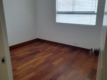 OPORTUNIDAD MUY CENTRICO CERCA A TODO