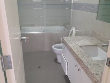 OPORTUNIDAD MUY CENTRICO CERCA A TODO