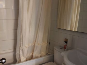 Se Vende excelente depto. Amoblado,condominio Altos de Castilla Gomez Carreño, viña