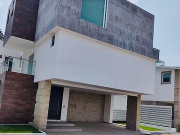 CASA EN VENTA METEPEC