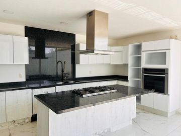 CASA EN VENTA METEPEC