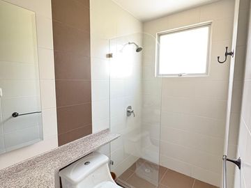VENDO / ARRIENDO LINDA CASA EN CONJUNTO CUMBAYA