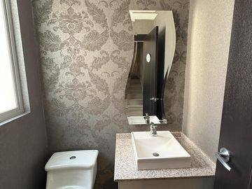 VENDO / ARRIENDO LINDA CASA EN CONJUNTO CUMBAYA