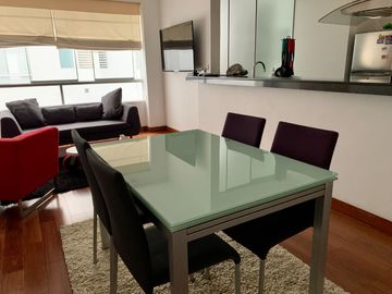 VENTA DPTO EN AV LA PAZ, MIRAFLORES, 2 DORMITORIOS