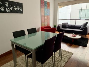 VENTA DPTO EN AV LA PAZ, MIRAFLORES, 2 DORMITORIOS