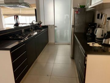 VENTA DPTO EN AV LA PAZ, MIRAFLORES, 2 DORMITORIOS